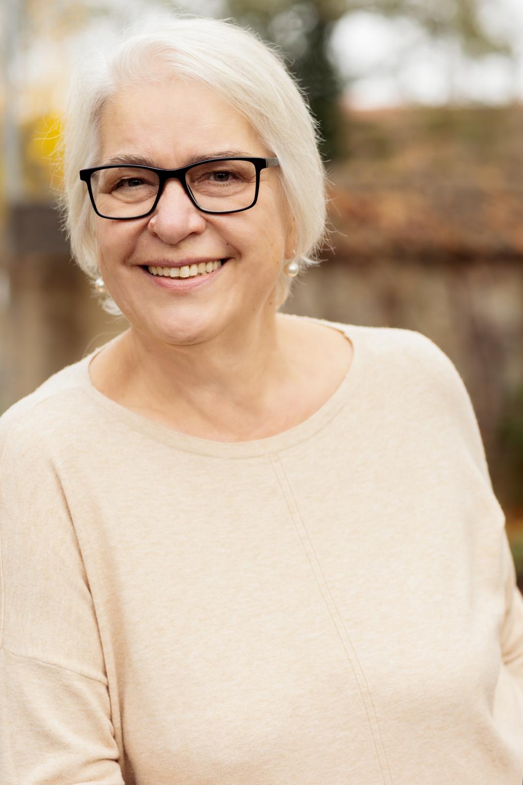 Susanne Smith-Hinz – Mediation, Coaching und Hypnose mit menschlicher Wärme und klarem Blick